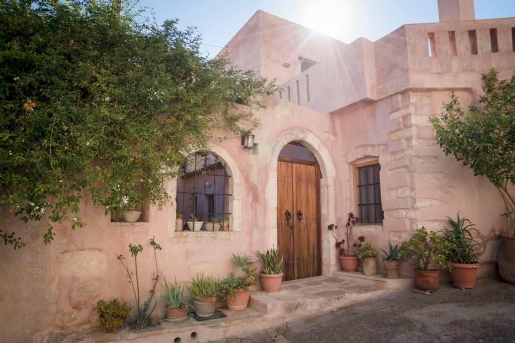 Villa Nino'S House - In Kato Chorio Of Ierapetra Extérieur photo